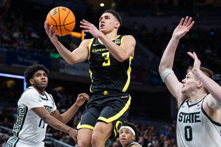 Oregon vs. Liberty NCAA Basketball Picks & Predictions – NCAA Tournament First Round