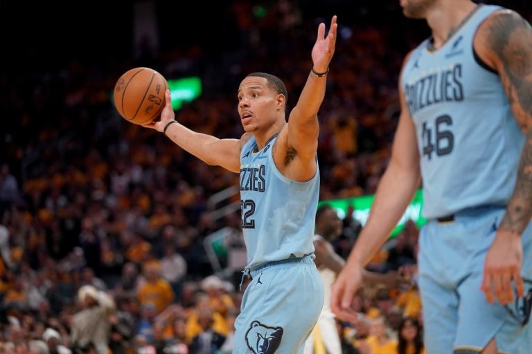 Grizzlies vs. Mavericks NBA Play-In Tournament Picks & Predictions on DraftKings Sportsbook