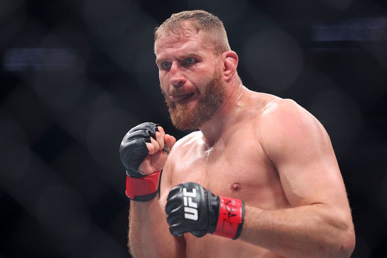 DraftKings UFC Belgrade Pick6 Fantasy UFC Picks: Top Plays for Medic vs. Rodriguez