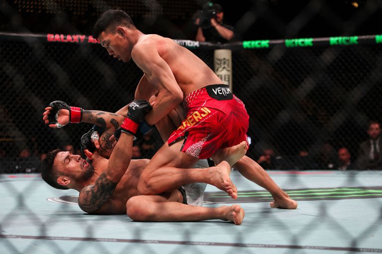 Prediction, pick for Alex Perez vs. Sumudaerji at UFC Shanghai