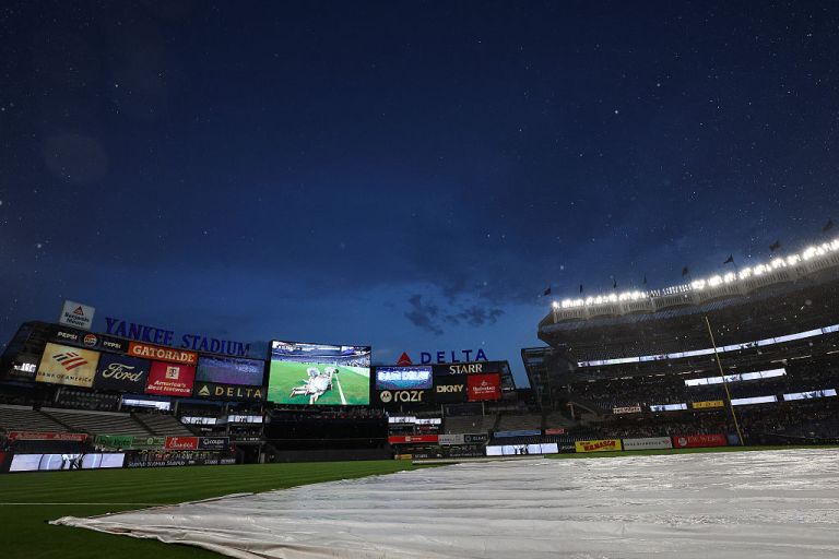 Braves vs. Yankees game delayed due to inclement weather Friday 8/07/26