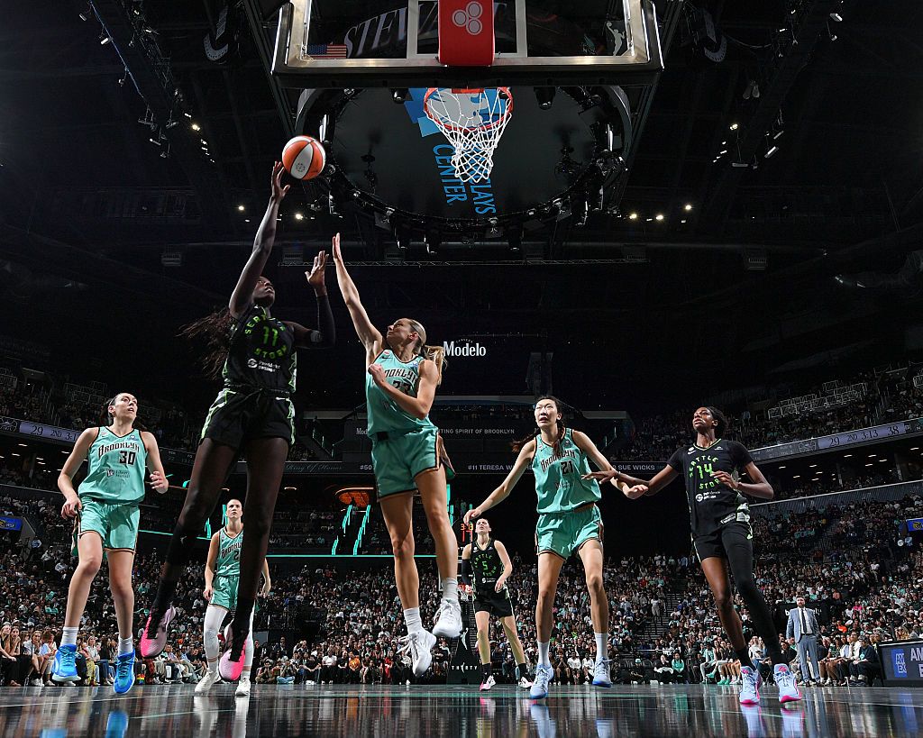 Chicago Sky at Seattle Storm prediction, pick for Monday 8/10/26