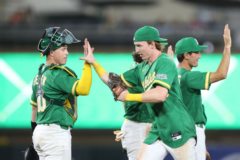 Top MLB DFS Stacks for Monday 8/10/26