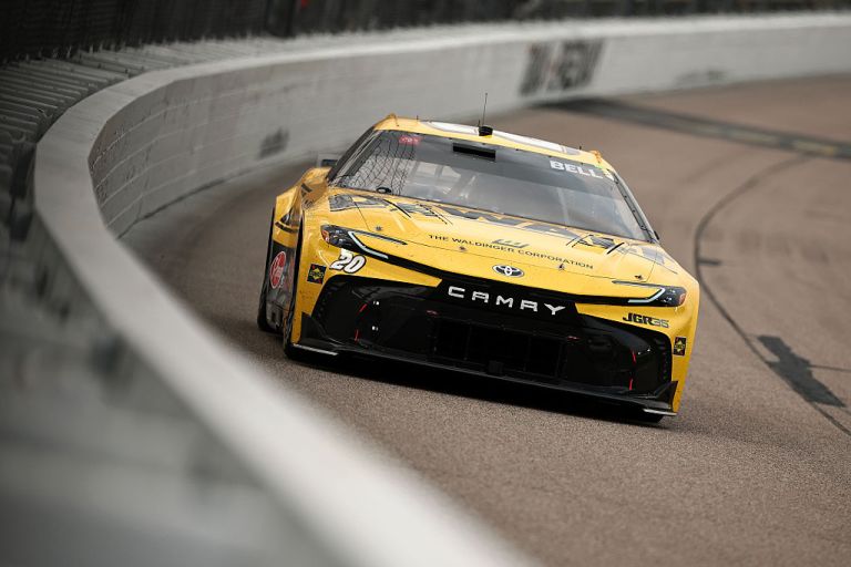 NASCAR Fantasy Rankings: Top DraftKings Picks for the 2026 NASCAR Cup Series Cook Out 400 at Richmond