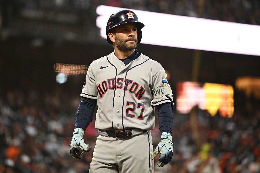 What happened to Jose Altuve? Injury updates for Astros vs. Giants on 8/11/26
