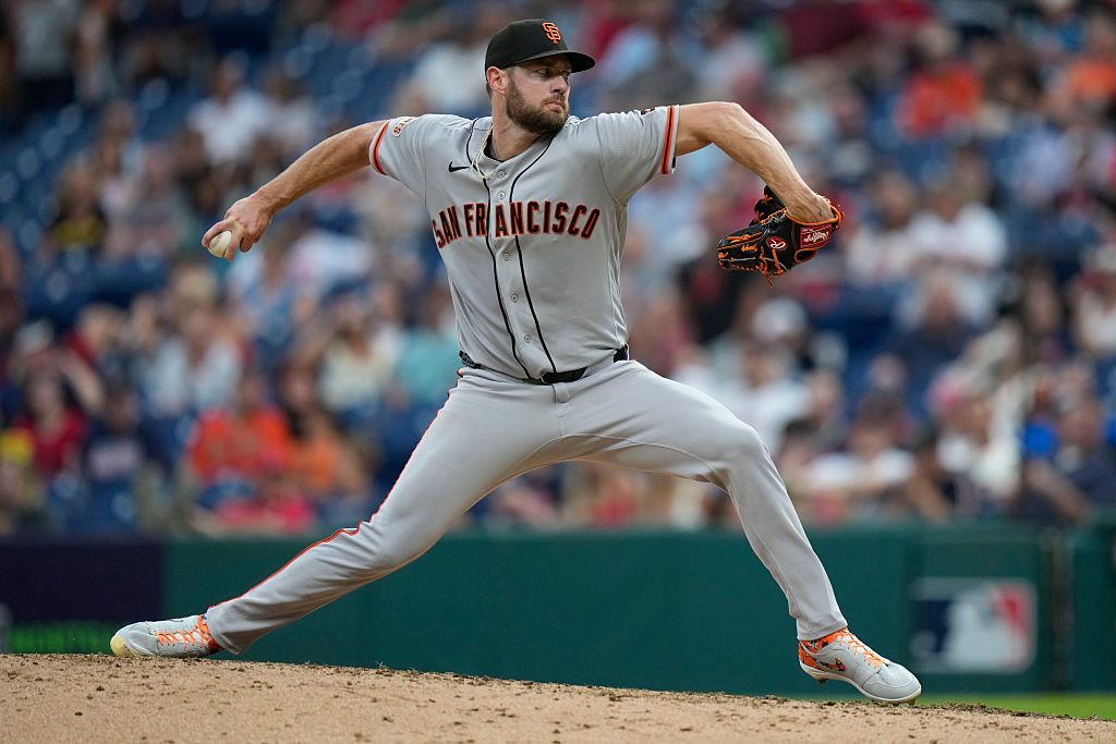 What happened to Adrian Houser? Live injury updates for Reds vs. Giants on 8/25/26
