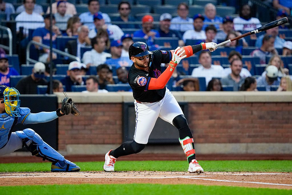What happened to Bo Bichette? Live injury updates for Brewers vs. Mets on Wednesday 8/26/26