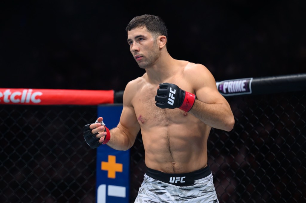 Prediction, pick for Fares Ziam vs. Axel Sola at UFC Paris