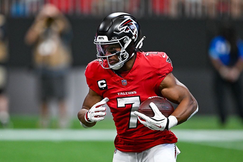 Bijan Robinson: apuesta de yardas por acarreo vs. Packers