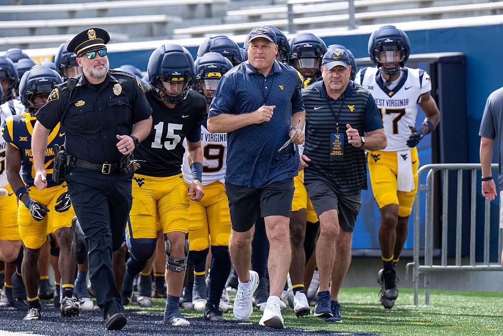 West Virginia Mountaineers vs. Coastal Carolina Chanticleers prediction, pick for College Football Week 1 on Saturday 9/05/26