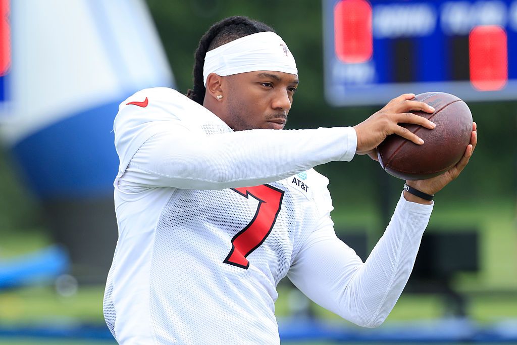 DraftKings NFL Millionaire Picks: Best DFS Plays for Week 1