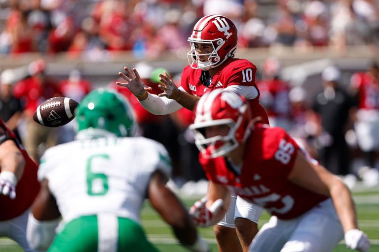 Howard Bison vs. Indiana Hoosiers prediction, pick for College Football Week 2 on Saturday 9/12/26