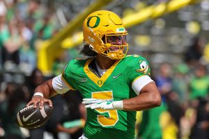 How the Public Is Betting #6 Oregon vs. Oklahoma State in College Football Week 2