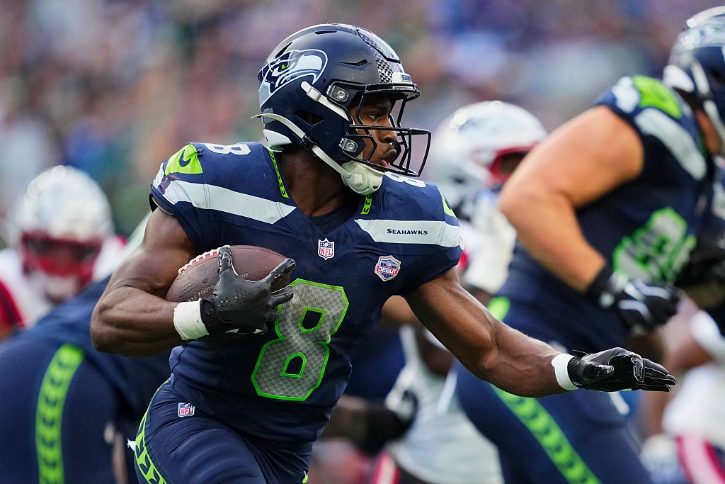 Should Jadarian Price start in Week 2 fantasy lineups?