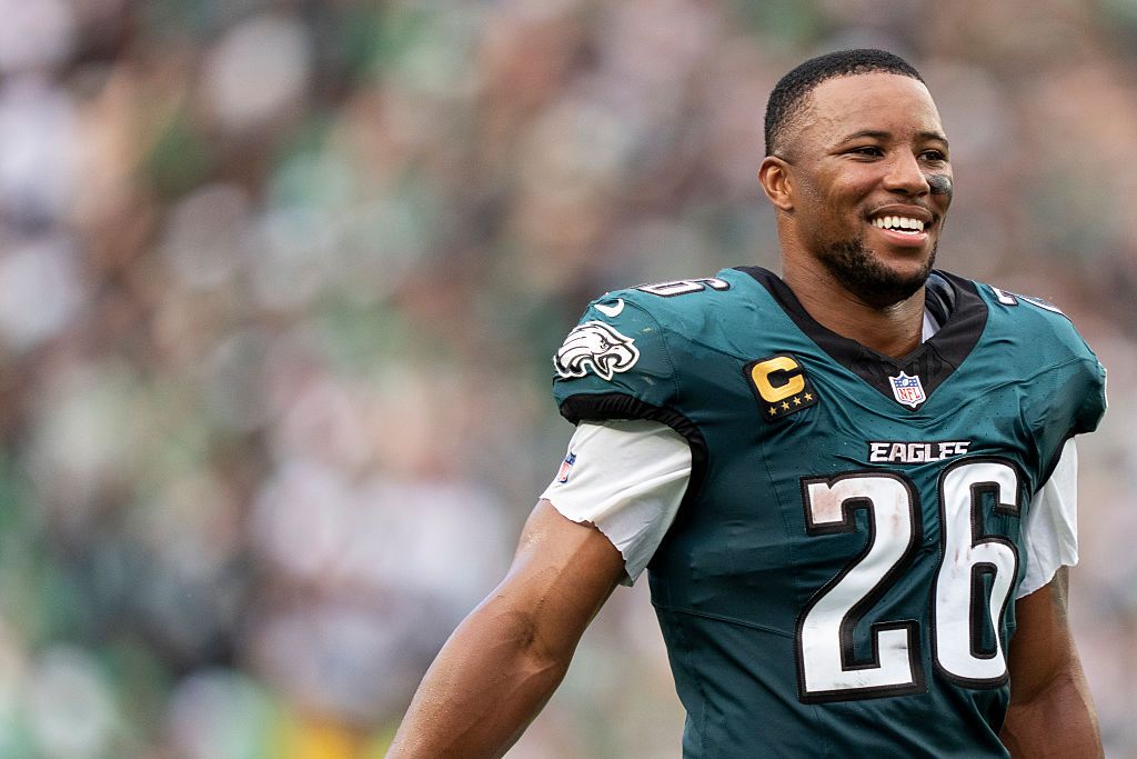 What happened to Saquon Barkley? Live injury updates for Eagles vs. Titans on Sunday 9/20/26