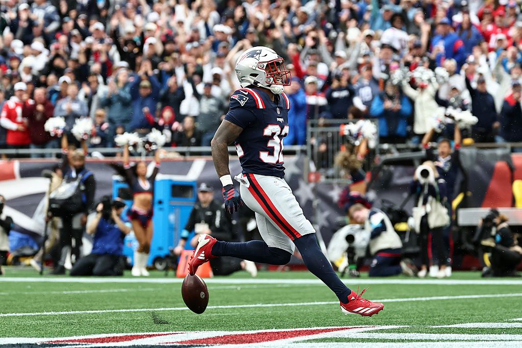 Rhamondre Stevenson or TreVeyon Henderson Fantasy Football Start or Sit Advice for Week 3