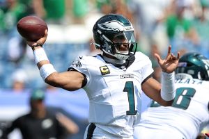 Eagles vs. Bears Player Prop Bet Splits for Monday Night Football