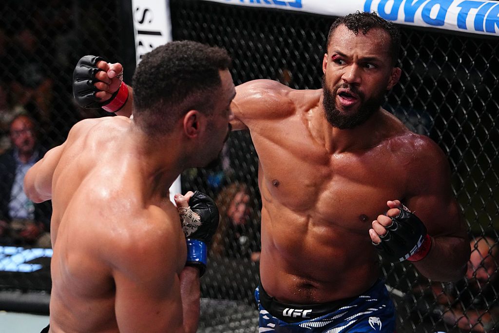 Prediction, pick for Julius Walker vs. Gerald Meerschaert at UFC Vegas 122