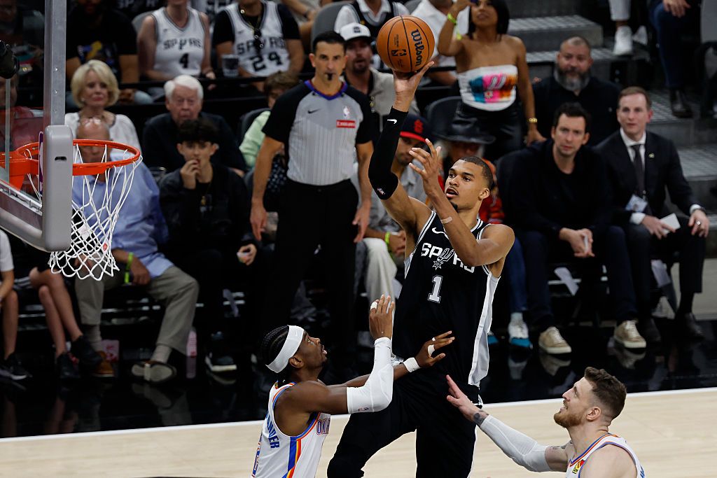 Oklahoma City Thunder at San Antonio Spurs prediction, pick for Tuesday 10/20/26