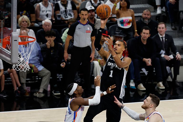 Oklahoma City Thunder at San Antonio Spurs prediction, pick for Tuesday 10/20/26