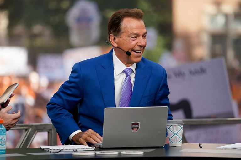 Where is College GameDay this week? Location, Guest Picker for College Football Week 6