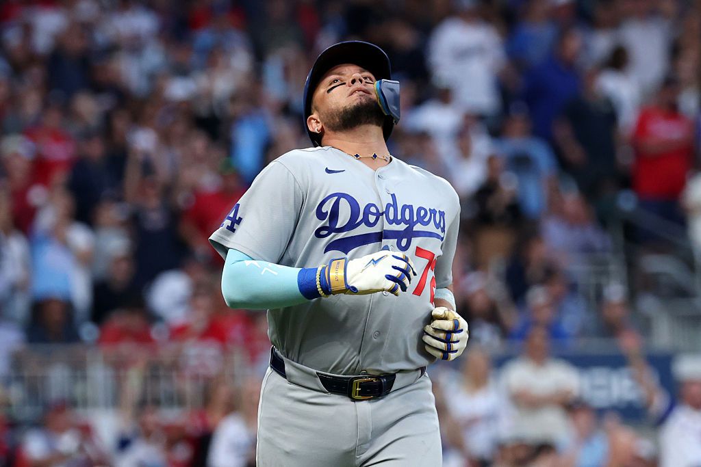 What happened to Miguel Rojas? Live injury updates for Dodgers vs. Braves on Tuesday 10/6/26