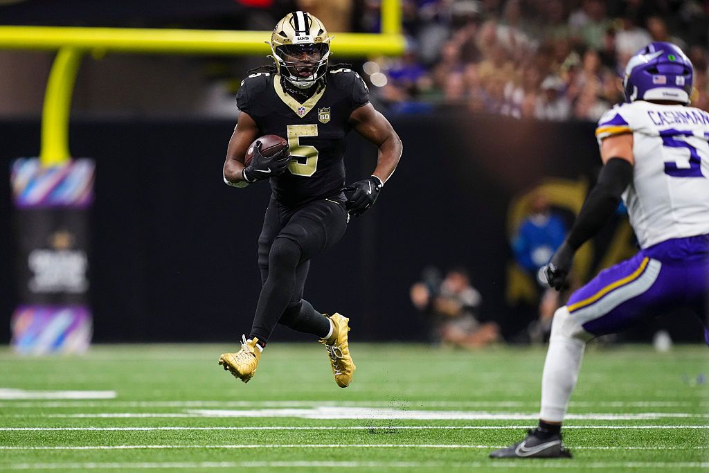 Is either Alvin Kamara or Kendre Miller still worth starting in Week 6?