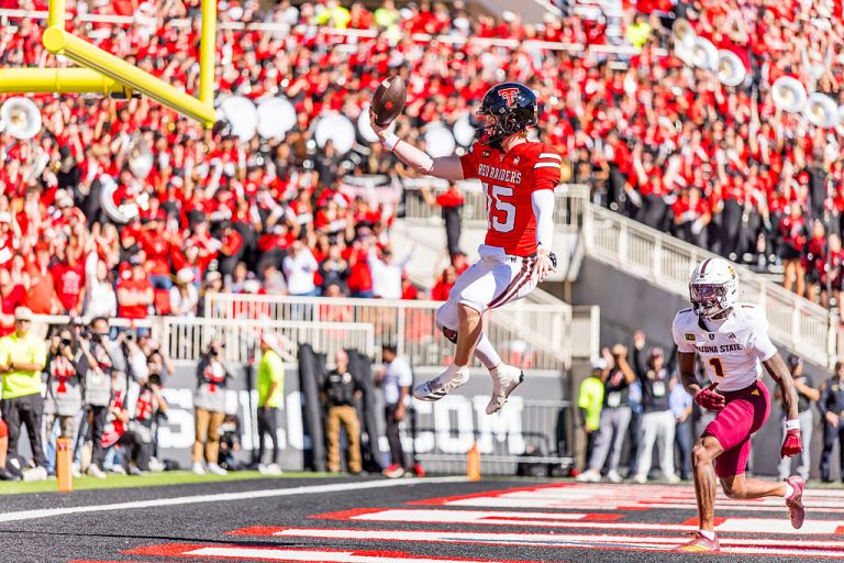 Cincinnati Bearcats vs. Texas Tech Red Raiders prediction, pick for College Football on Saturday 10/24/26