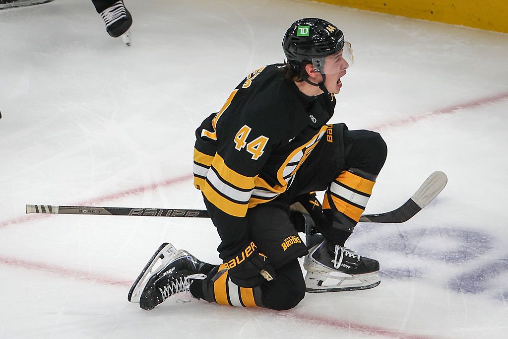 Carolina Hurricanes vs. Boston Bruins prediction, pick for Tuesday, October 27