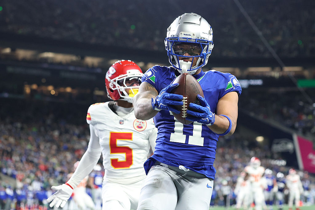 What Are Jaxon Smith-Njigba's Notable Futures Markets on DraftKings Predictions for the 2026 Season After Week 7?