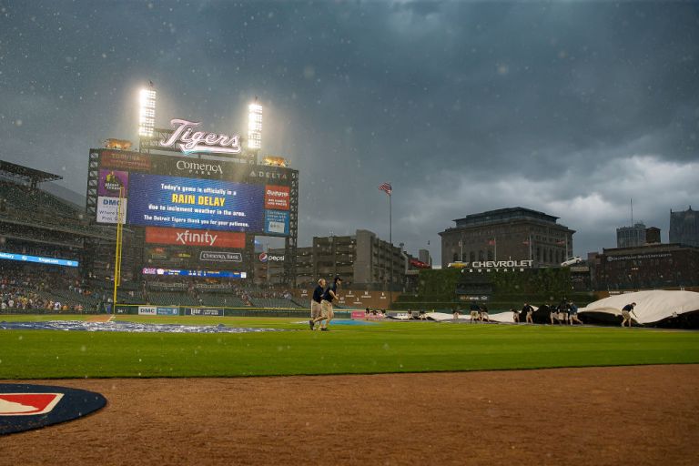 Mariners at Tigers ALDS Game 3 delayed due to rain Tuesday 10/7/25