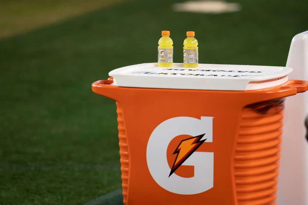 Seahawks coach Mike Macdonald takes yellow/lime Gatorade shower after winning Super Bowl 60
