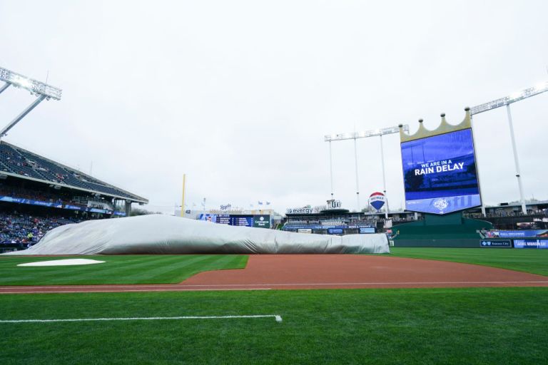Rangers at Royals game delayed due to rain Thursday 6/11/26