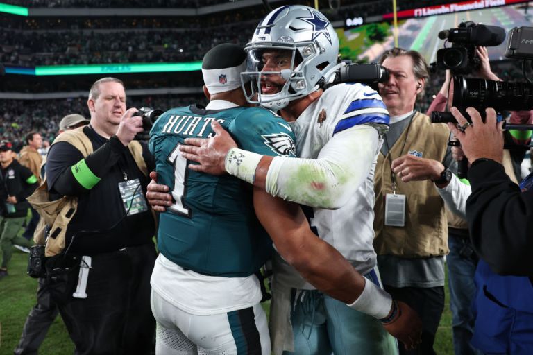 Fantasy Football Start ‘Em, Sit ‘Em Week 1 Picks for Eagles vs. Cowboys on TNF