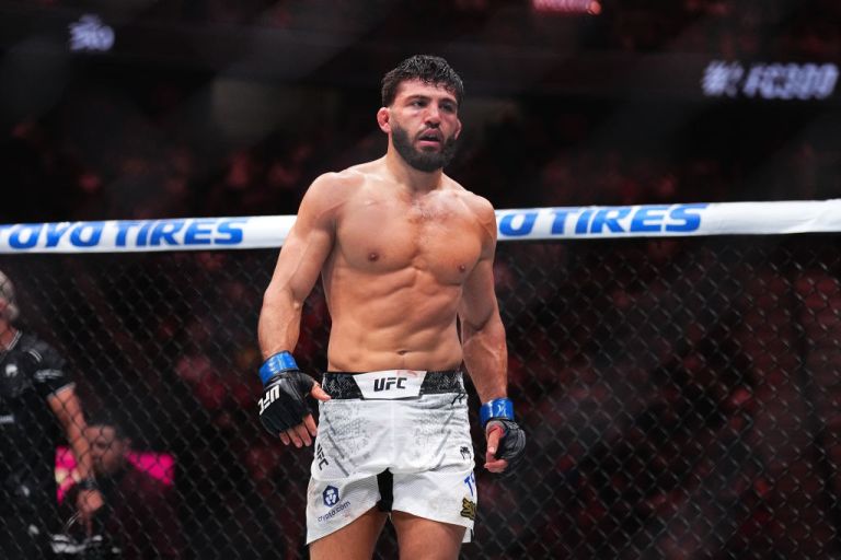 Opening odds for Arman Tsarukyan vs. Dan Hooker at UFC Qatar