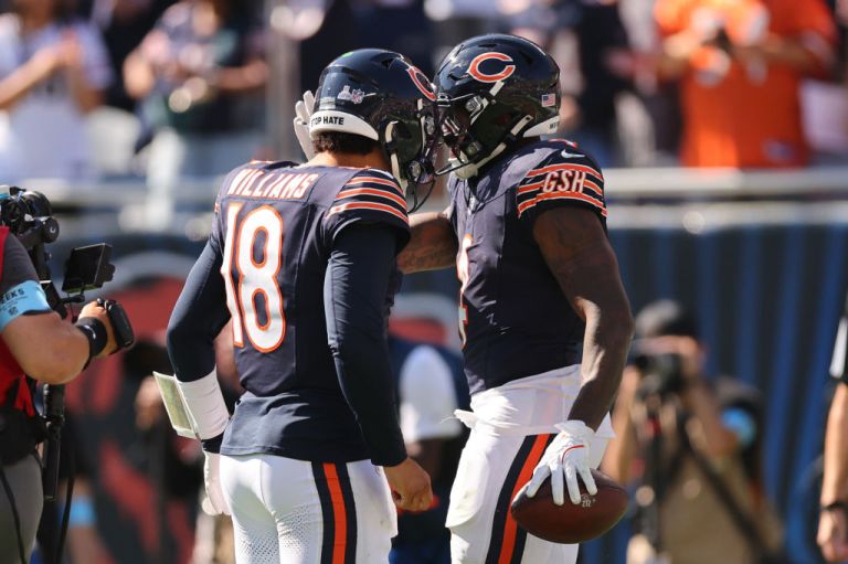 Chicago Bears vs. Pittsburgh Steelers prediction, pick for NFL Week 12 on Sunday 11/23/25