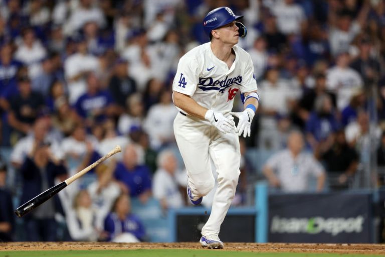 What happened to Will Smith? Live injury updates for Dodgers vs. Pirates 9/3/25