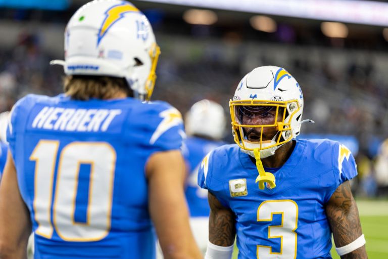 Los Angeles Chargers vs. Pittsburgh Steelers prediction, pick for NFL Week 10 on Sunday 11/09/25
