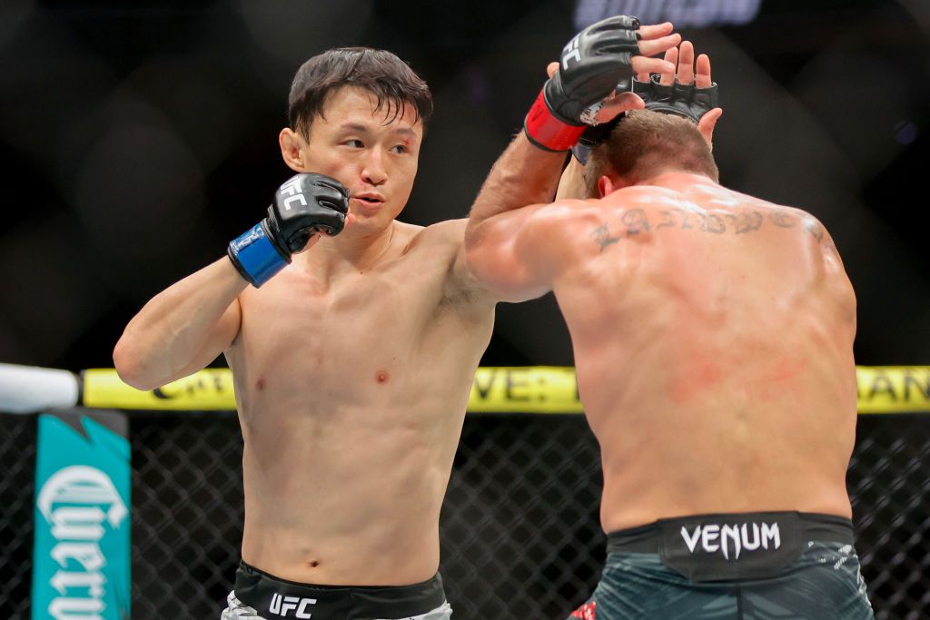 Prediction, pick for DooHo Choi vs. Daniel Santos at UFC Vegas 117