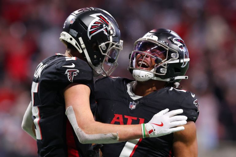 NFL Best Bets: DK Network Betting Group Picks for Vikings vs. Falcons on Week 2 Sunday Night Football
