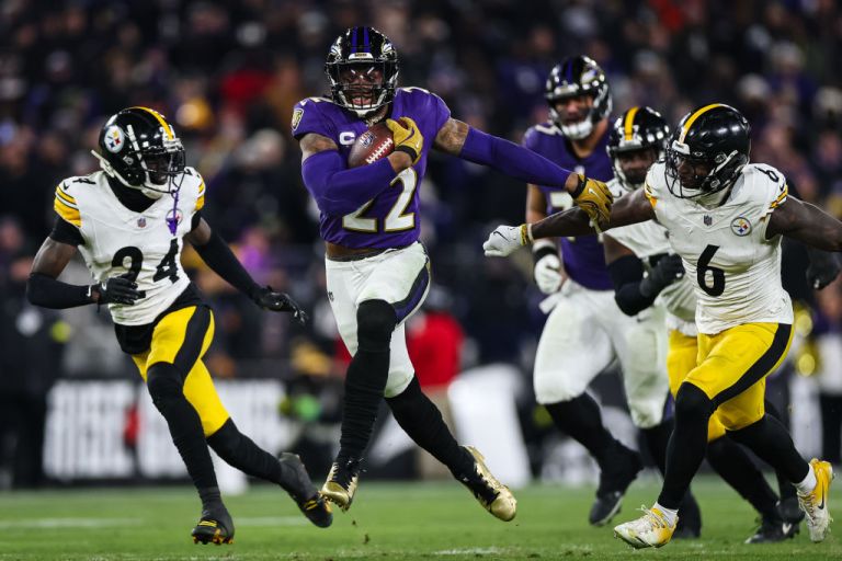 Week 18 RB Rankings: 2025 Fantasy Football Playoff Rankings