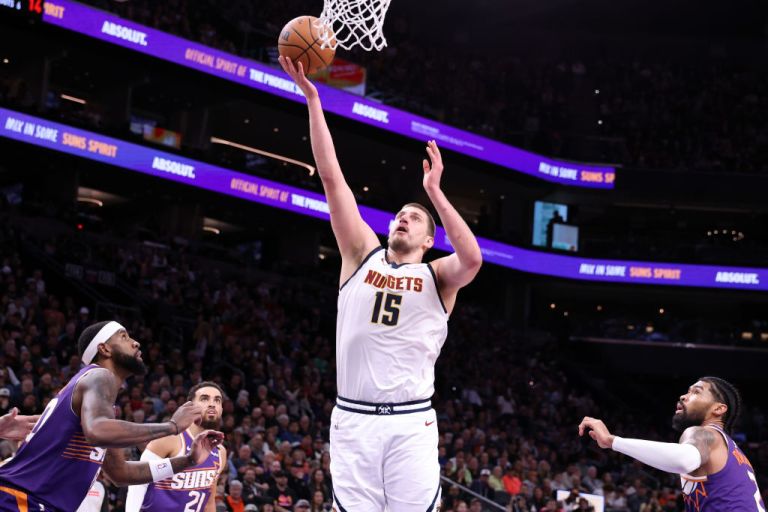 Phoenix Suns at Denver Nuggets prediction, pick for Saturday 10/25/25