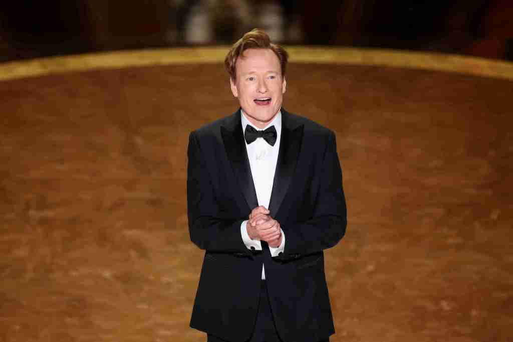 Who is hosting the 2026 Oscars?
