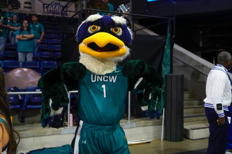UNC Wilmington Seahawks vs. Charleston Cougars prediction, pick for NCAAM on Sunday 3/01/26