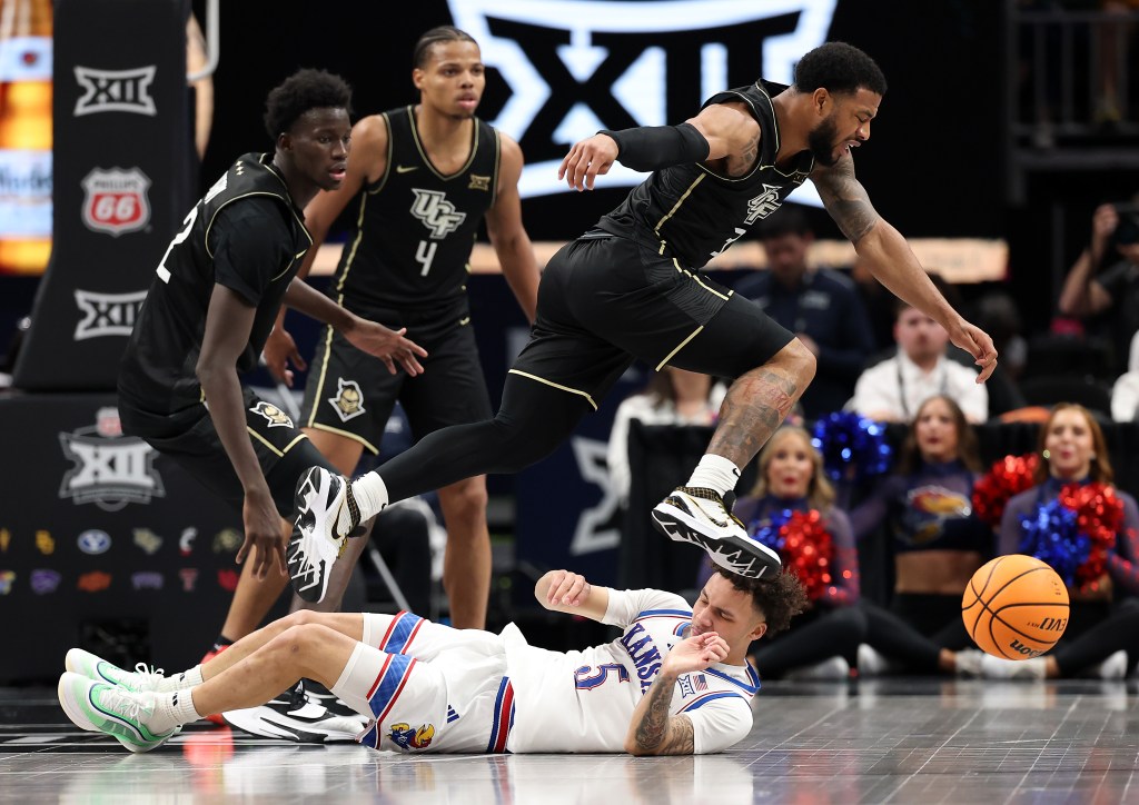 Kansas Jayhawks vs. UCF Knights NCAAM prediction, pick for Saturday 1/3/26