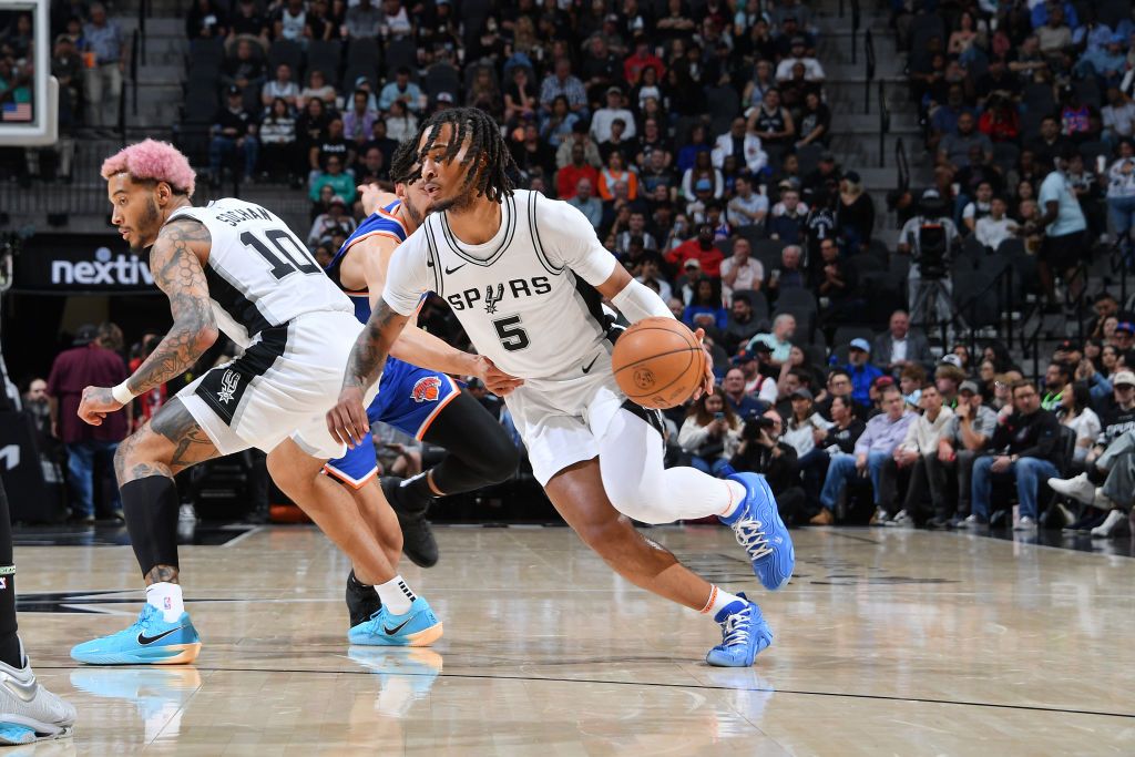 Best Stephon Castle Prop Bets for Spurs vs. Knicks in the Emirates NBA Cup on Tuesday 12/16/25