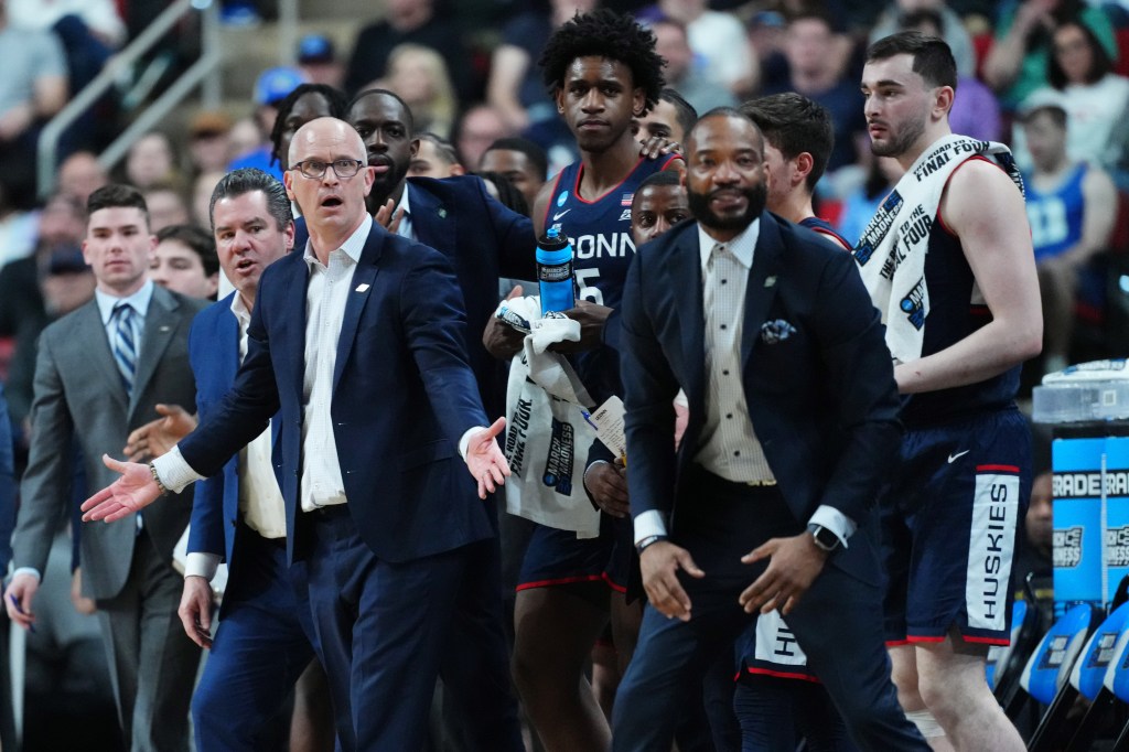 College Basketball prediction, pick for BYU vs. UCONN on Saturday 11/15/25