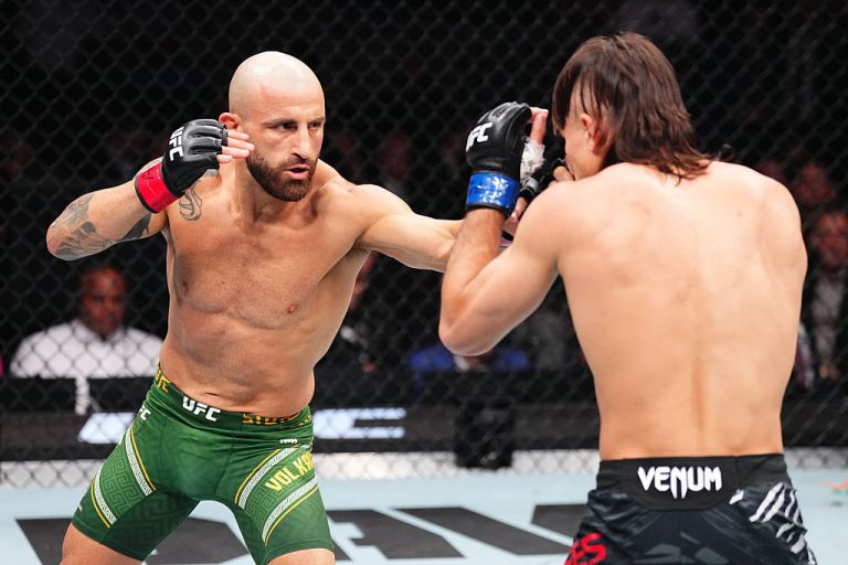 Opening Odds for Alexander Volkanovski vs. Movsar Evloev at UFC 333