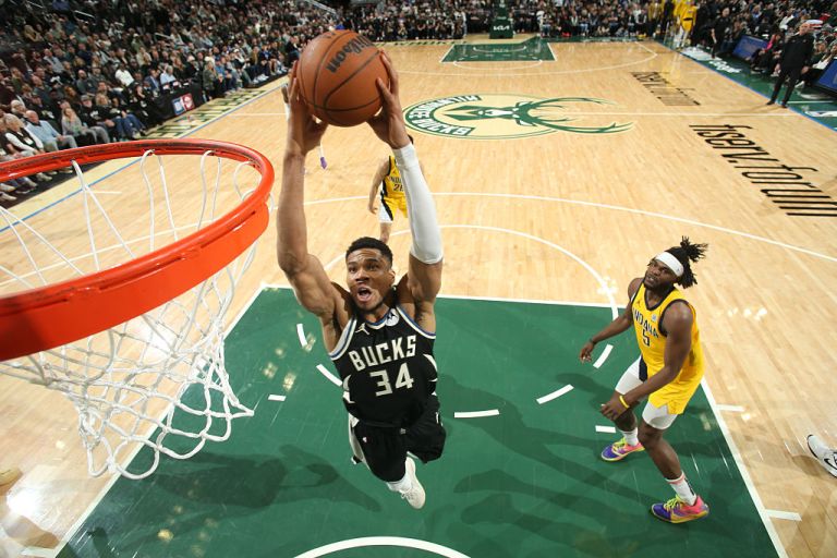 Best Giannis Antetokounmpo prop bet for Warriors vs. Bucks on Thursday 10/30/25