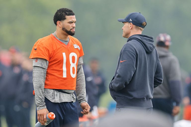 Chicago Bears over/under win total pick, prediction for 2026-27
